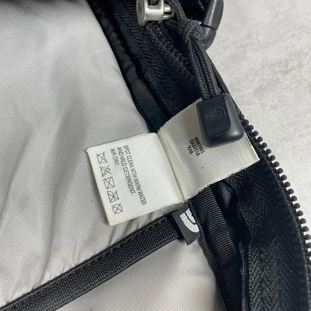 North Face Backpack Recon Black Nylon Padded Straps Outdoor Bag Tactical Hiking